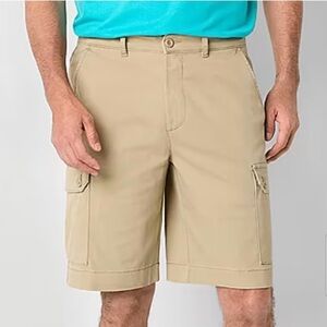 St. John's Bay Men's Cargo Shorts in Khaki, Size 44, NWT